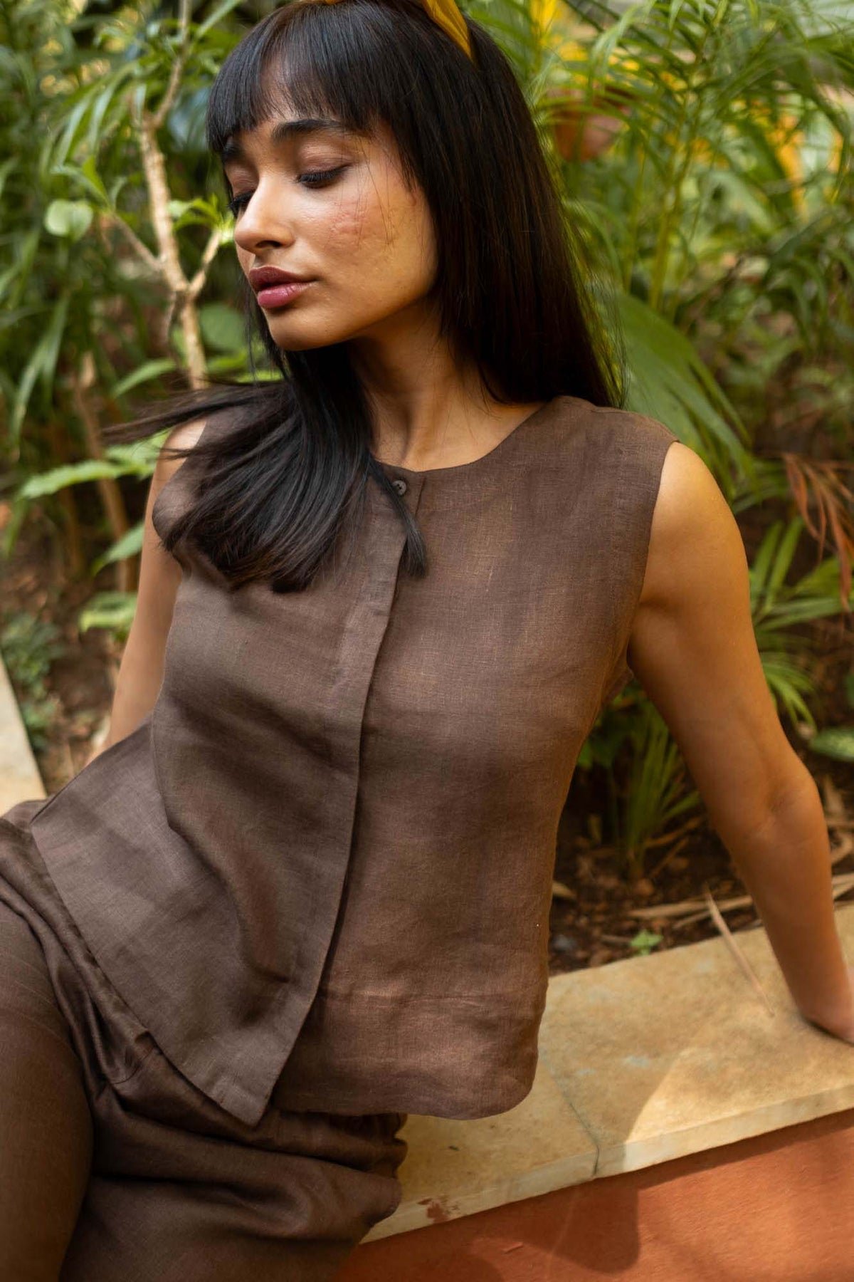 Cotton Co-ord Set with Sleeveless Shirt and Oversized Pants - Image 5