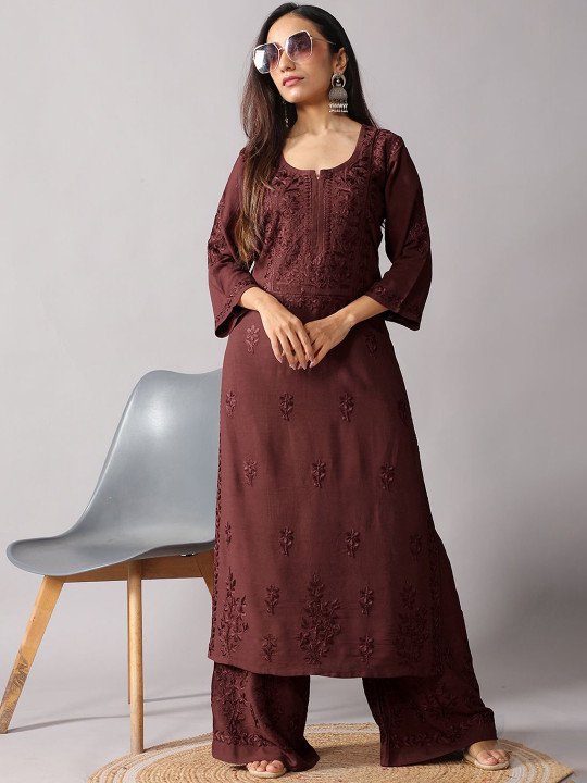 Women’s Maroon Embroidered Kurta Palazzo Set – Elegant Ethnic Wear - Image 6