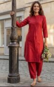 Women’s Red Solid Kurta Pant Cord Set